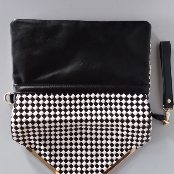 Large Aldo Clutch Wristlet - Picture 7 of 13